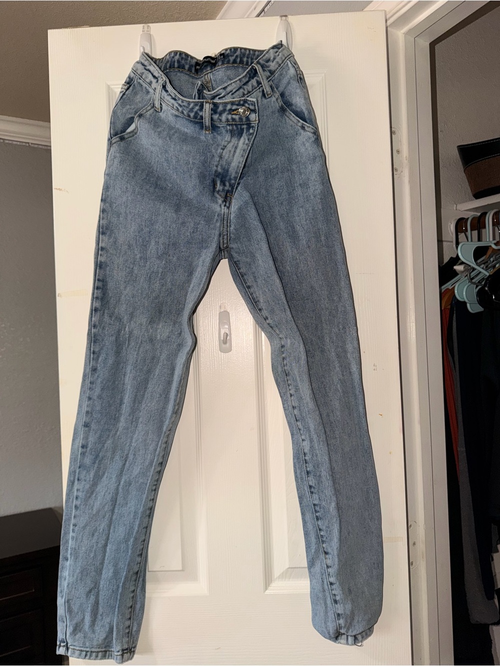 PrettyLittleThing Classic High-Rise Asymmetrical Light Blue Women's Jeans